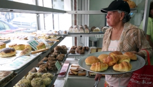 Aumento de precio en materias primas afecta a panaderías; prevén alza de 5 pesos