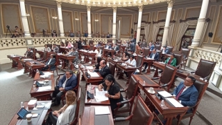 La aprobación &quot;no es un cheque en blanco&quot; a la comuna, señalaron