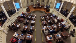 Diputados del PAN y Morena votaron en contra