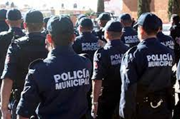policías