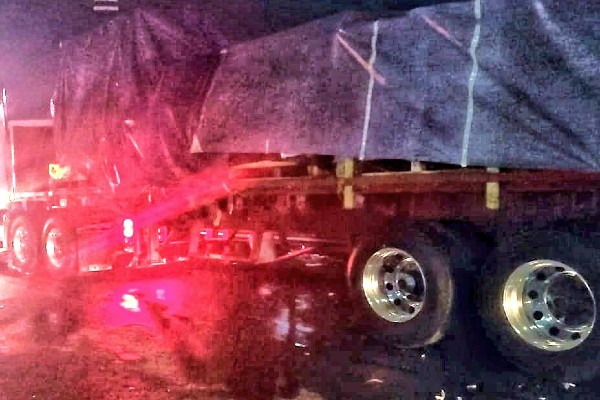 Trailero atropella y mata