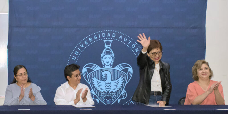 BUAP | Entregan reconocimientos del Programa Institucional de Evaluación Académica a docentes