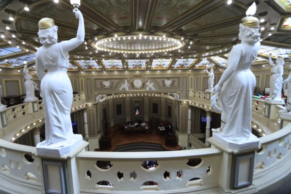 Congreso de Puebla analiza sancionar ciberdelitos como sexting y criptoinvasión