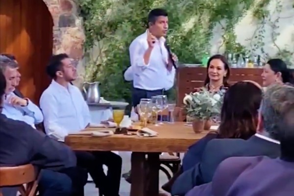 Matan a mando de la policía estatal en estacionamiento de Periplaza