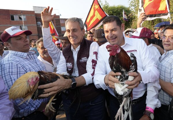 Pepe Chedraui arranca campaña presentando sus cinco ejes en Agua Santa