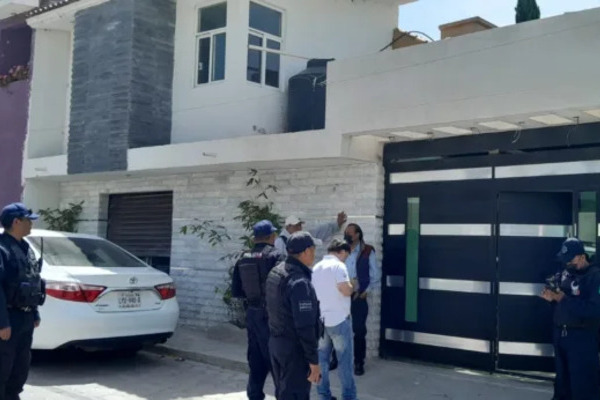 Alcalde de Tetlanohcan guardaba 200 mil pesos en su casa; fue asaltado junto a su familia