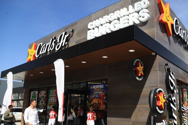 Carl’s Jr festejará el Día del Niño con ¡productos gratis!