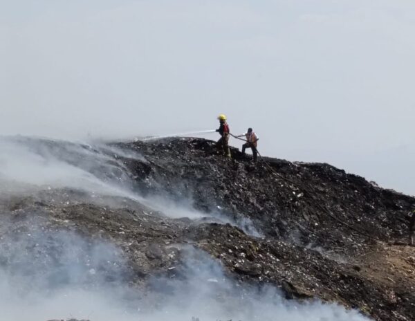 Se quemaron cerca 6 hectáreas de basura en el Relleno Sanitario de Ajalpan