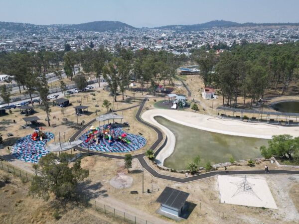 Concluyen trabajos de rehabiitación de juegos y trotapista del Parque del Cerro de Amalucan