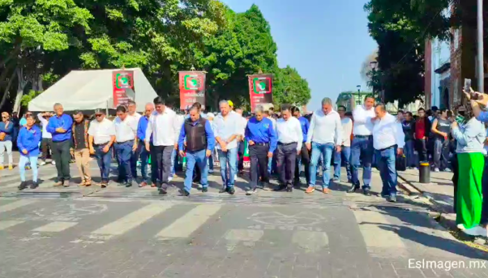 Confederación Sindical Republicana marcha en Puebla para exigir mejores condiciones laborales
