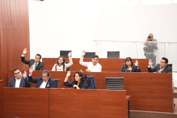 Aprueba LXIV Legislatura del Congreso de Tlaxcala reestructura de comisiones ordinarias 