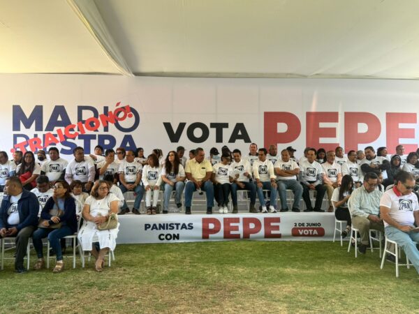 Grupo panistas encabezado por Giles y Lagunes pide voto de castigo para Mario Riestra