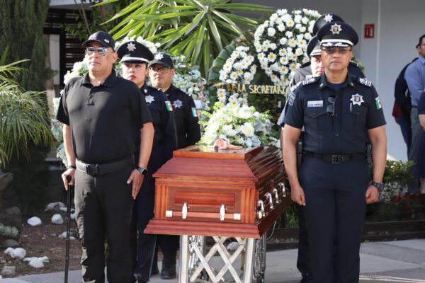 PGJE detiene a 2 por linchamiento de policía en Zacatelco; SSC rinde homenaje luctuoso