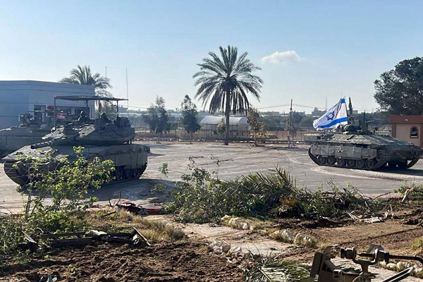 Israel toma control del lado gazatí del paso fronterizo de Rafah con Egipto