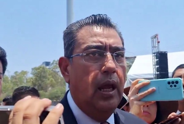 Sergio Salomón pide responsabilidad a Eduardo Rivera sobre tintes que busca dar a ataque cerca de su casa