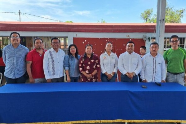 Voluntariado del Congreso realiza Jornada de Salud Visual para niñas y niños en Coxcatlán