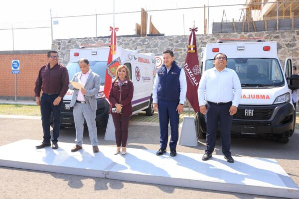 El Gobierno de Tlaxcala ha entregado al sistema de salud y municipios un total de 96 nuevas ambulancias con una inversión histórica.