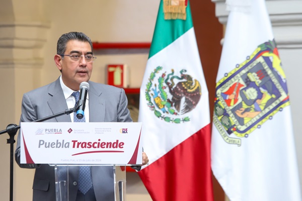 Con títulos de propiedad, gobierno estatal otorga certeza jurídica a planteles educativos