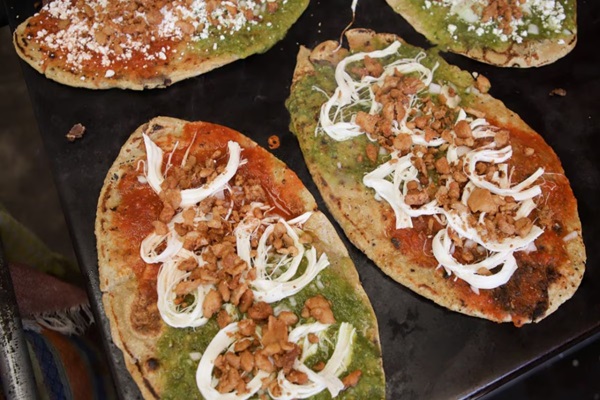 Hombre muere al atragantarse con memelas en Tehuacán