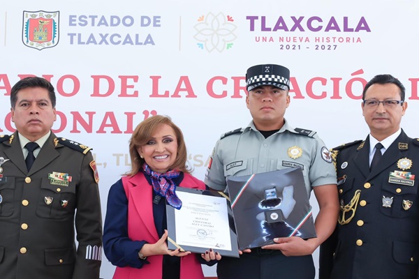 Reconoce Lorena Cuéllar labor y patriotismo de la Guardia Nacional
