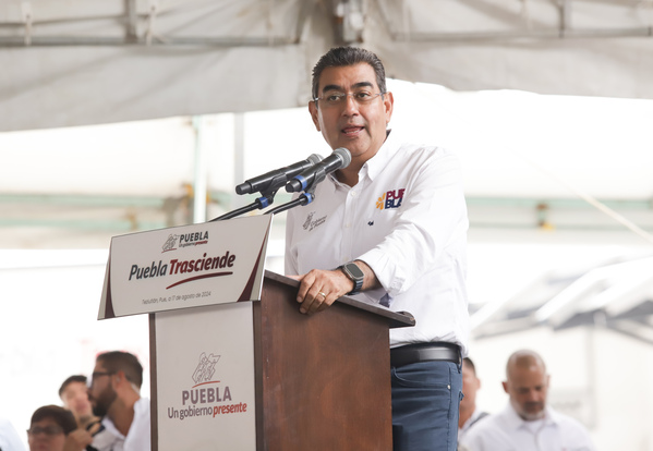 Sergio Salomón inaugura Central de Abasto y el Centro Ecoturístico Bosque de Niebla en Teziutlán