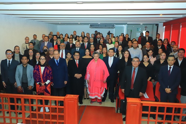 UATx | Concluyó Diplomado “La evolución del estado mexicano"