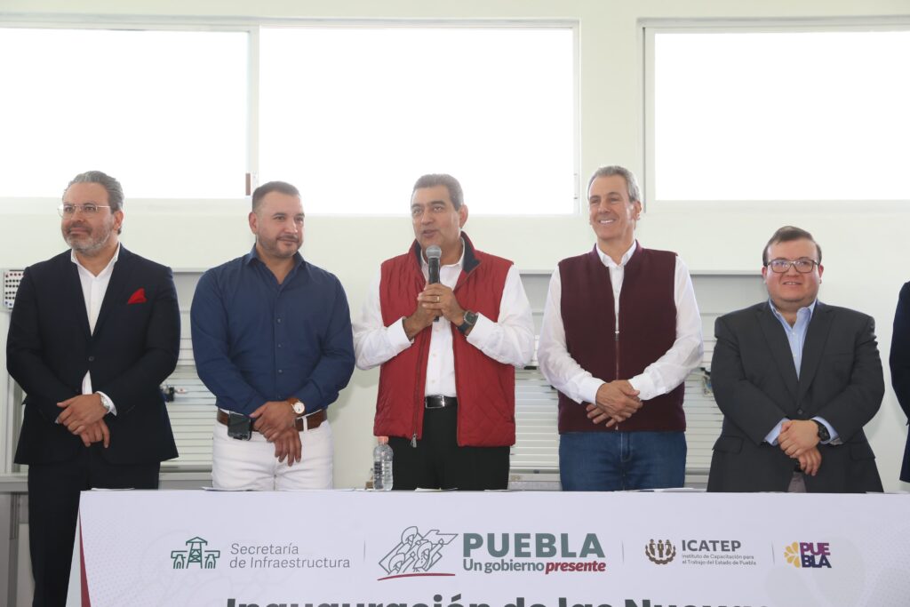 Sergio Salomón inaugura nueva unidad del ICATEP en la colonia Agua Santa