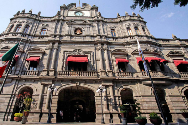 Ayuntamiento pide denunciar a supuesto personal sin credenciales oficiales que extorsiona a comerciantes