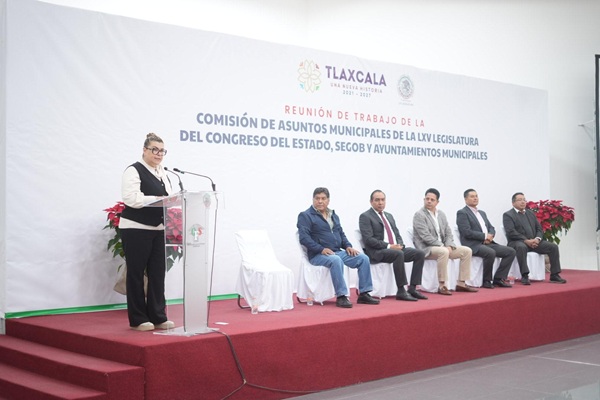 Celebra Comisión de Asuntos Municipales del Congreso de Puebla reunión de trabajo con alcaldes