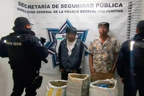 Hermano y sobrino del alcalde Xicotlán van a prisión por transportar 35 kilos de marihuana entre Puebla y Guerrero