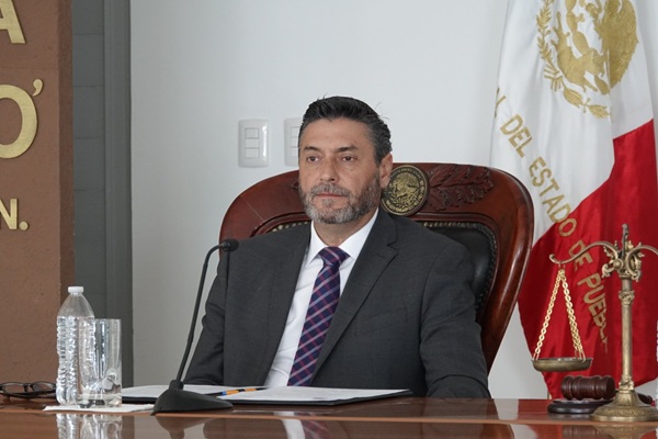 Israel Argüello Boy se convierte en presidente del TEEP sin tener nombramiento legal como magistrado
