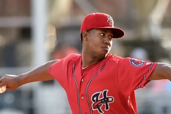 Pericos de Puebla fortalece su pitcheo con la llegada del dominicano Luis Reyes