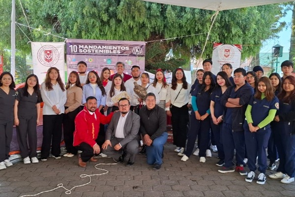 12 La Facultad de Agrobiología UATx da a conocer oferta educativa que brinda en Tlaxco (2)