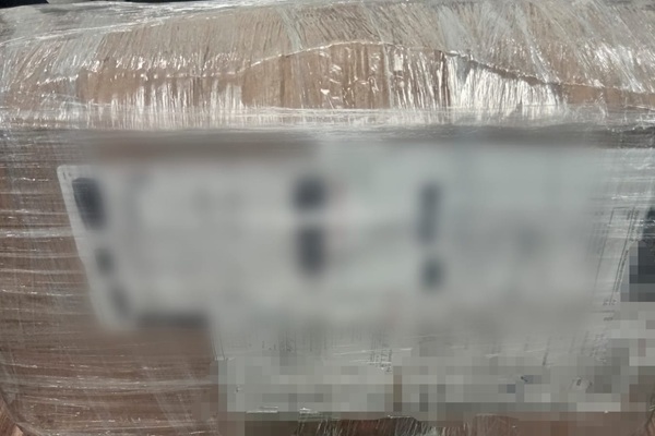 Aseguran tres kilogramos de narcótico en empresa de paquetería en San Jerónimo Caleras