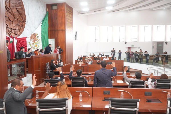 Congreso de Tlaxcala aprueban convocatoria para la entrega de la presea “50 años por la educación al servicio del pueblo” edición 2025