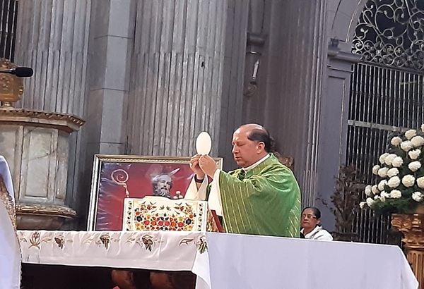 Iglesia de Puebla destaca a víctimas de feminicidio infantil en Huauchinango y de multihomicidio en Tlapacoya