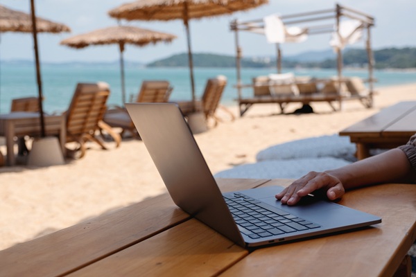 NÓMADAS DIGITALES: Estos son los destinos y las temporadas ideales para hacer workation