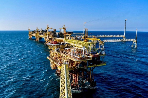 Piratas modernos atacan plataforma de PEMEX en la Sonda de Campeche