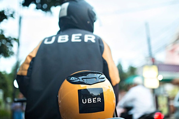 SMyT denuncia ante FGE de Puebla a UBER por otorgar servicio de traslado en motocicleta sin contar con permiso