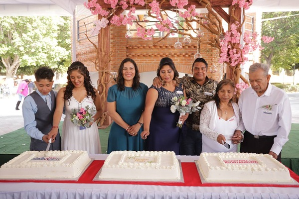 San Andrés Cholula celebra 32 bodas comunitarias