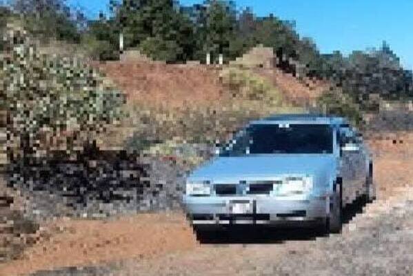 Hombres "levantados" en Hidalgo son hallados muertos en auto abandonado en límites de Zacatlán