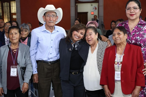 Adultos mayores de Tlaxcala tendrán encuentro con sus hijos en Estados Unidos