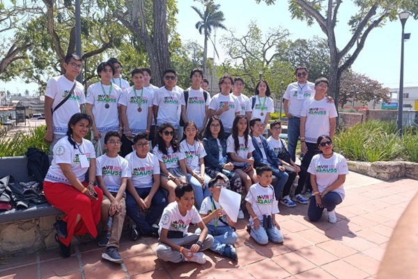 Alumnos tlaxcaltecas destacan en el VIII concurso nacional de matemáticas GAU55