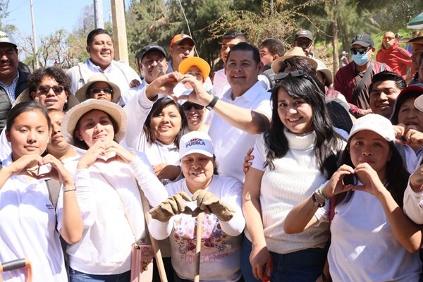 Armenta encabezó la onceava Faena Comunitaria en el municipio de San Pedro Cholula.