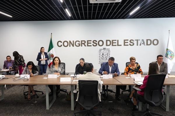 Comisión de Presupuesto del Congreso de Puebla aprueba acuerdo para que los 217 Ayuntamientos puedan endeudarse