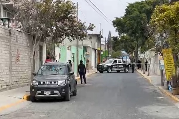 Ejecutan a hojalatero en la colonia Puebla de Tehuacán; sicarios huyen en motocicleta