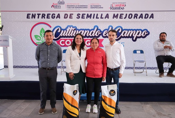 Entrega Lupita Cuautle apoyos para fortalecer el campo en San Andrés Cholula
