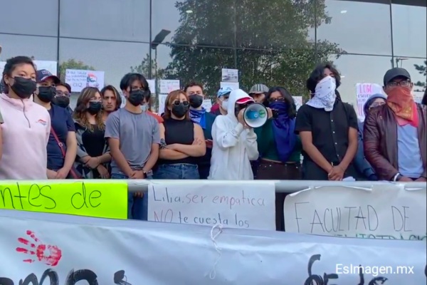 Estudiantes de la BUAP rompen diálogo con autoridades y prolongan paro en Ciudad Universitaria 1