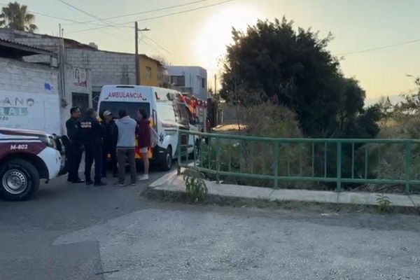 Hombre en estado de ebriedad cae a una barranca en el municipio de Atlixco, Puebla