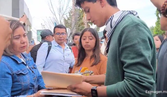 Paro BUAP | Comisión Institucional de Diálogo responde pliego de estudiantes; 136 puntos se atenderían en 45 días